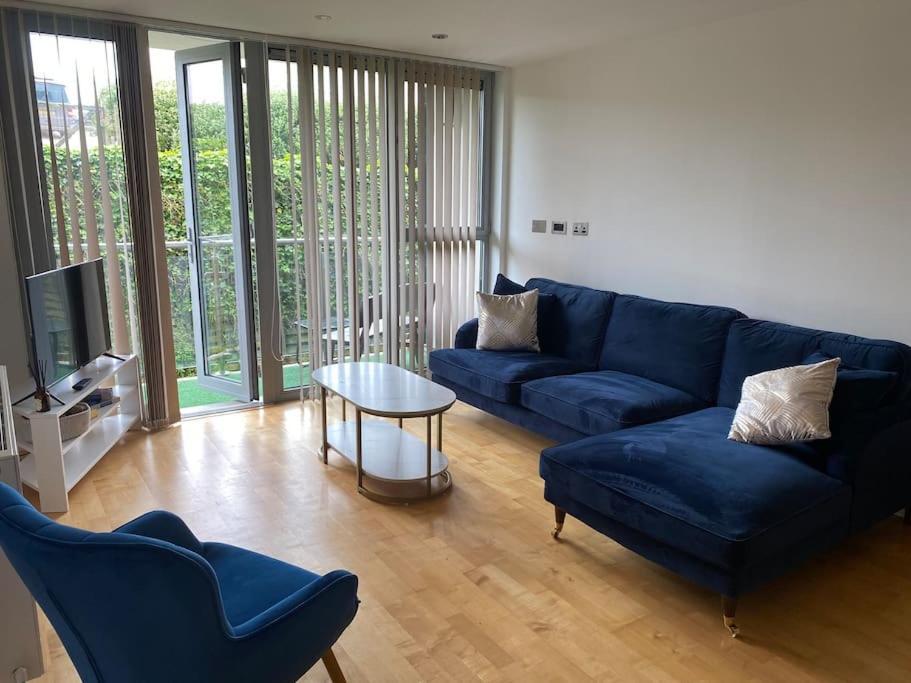 Modern Apartment, Fistral Beach Newquay  Exterior photo